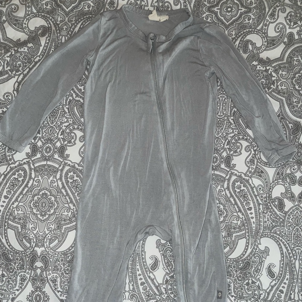 Kyte baby zipper sleeper